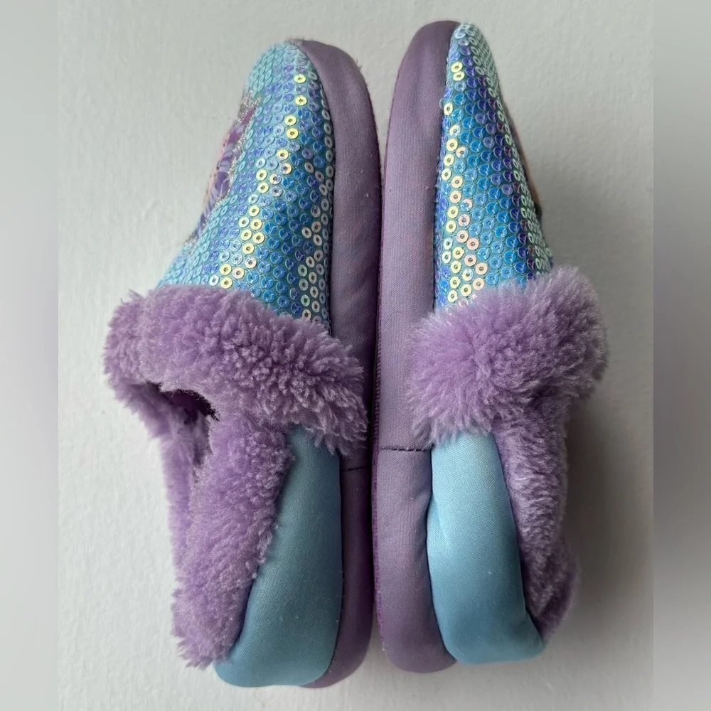Disney Frozen Anna and Elsa Sequin Slippers size Large 9/10